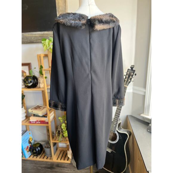 Vintage 90s Black Faux Fur Boat Neck Evening Gown Dress Size Large - Picture 4 of 5
